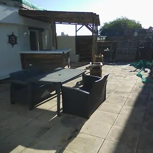 https://superbe-t3-80m2-de-terrasse.inbrittany.com